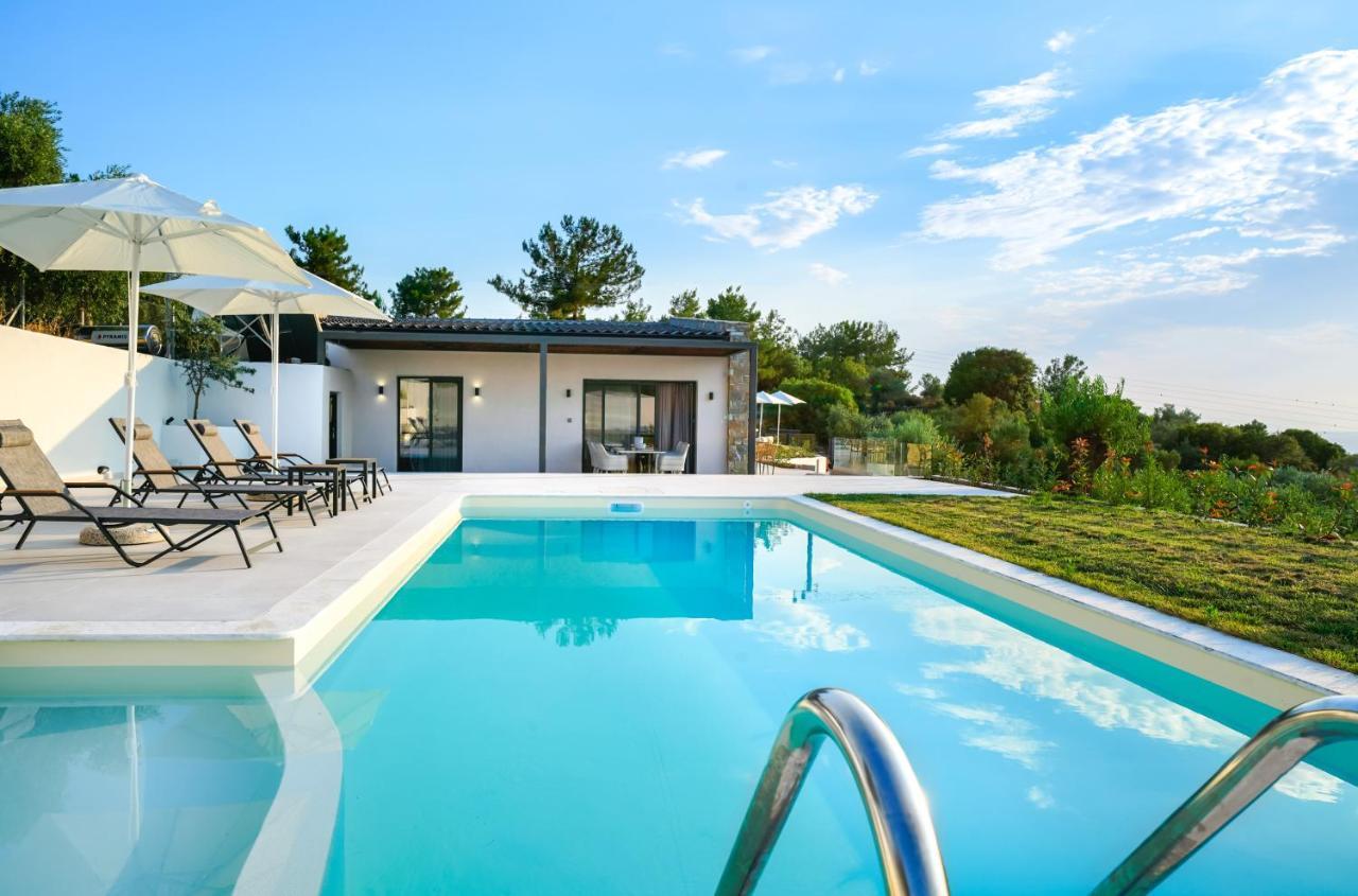 Videre Luxury Suites Потос Екстериор снимка